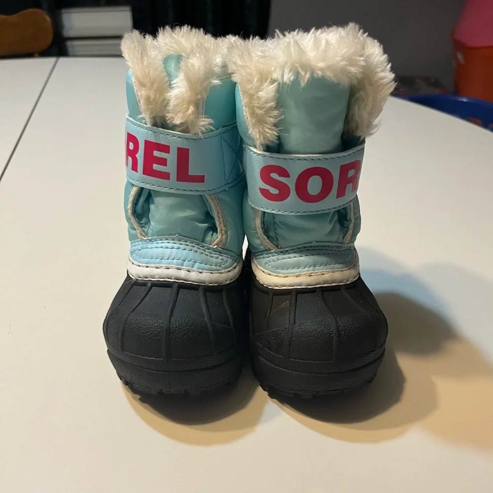 Sorel adorable excellent